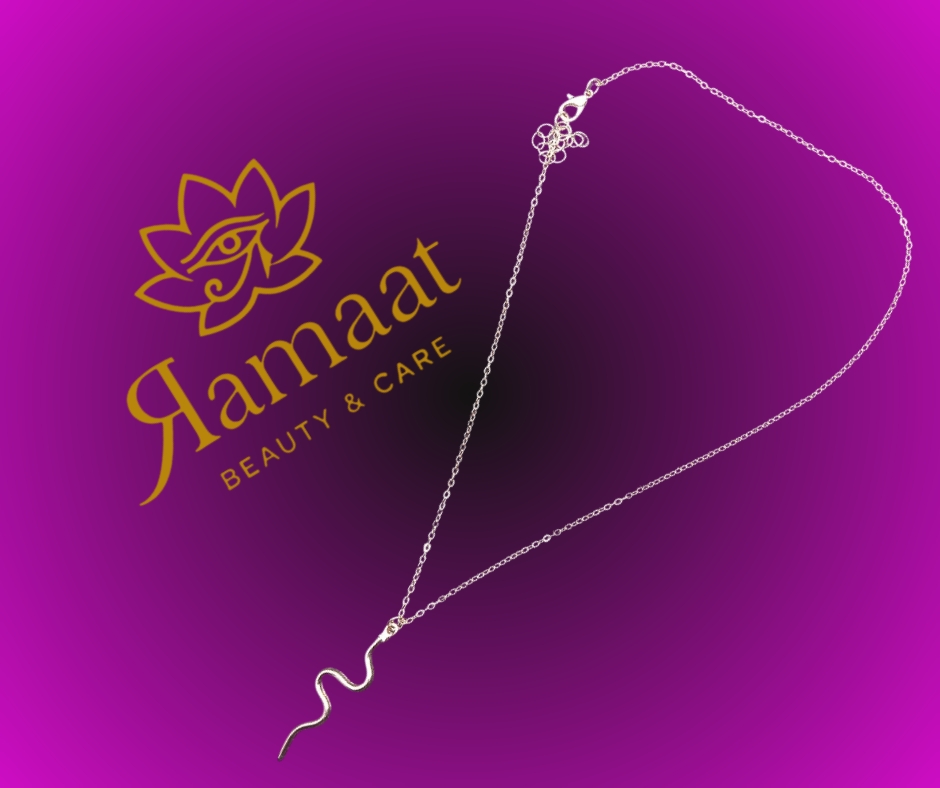 Collana con ciondolo serpente