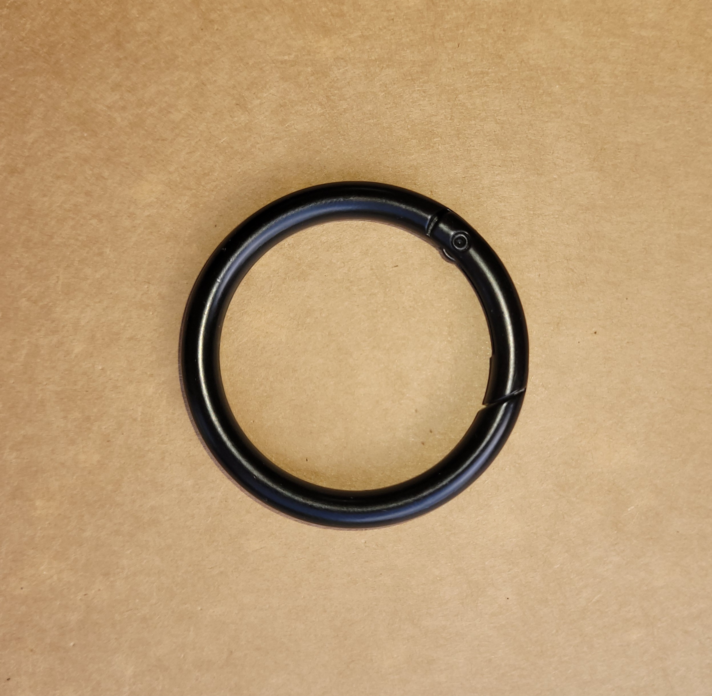 Mousqueton rond