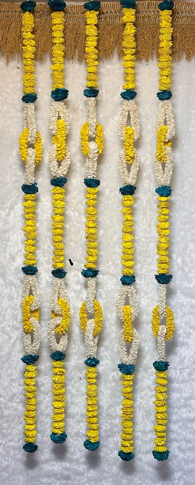 SOLAWOOD YELLOW FLOWERS LOOP STRING 