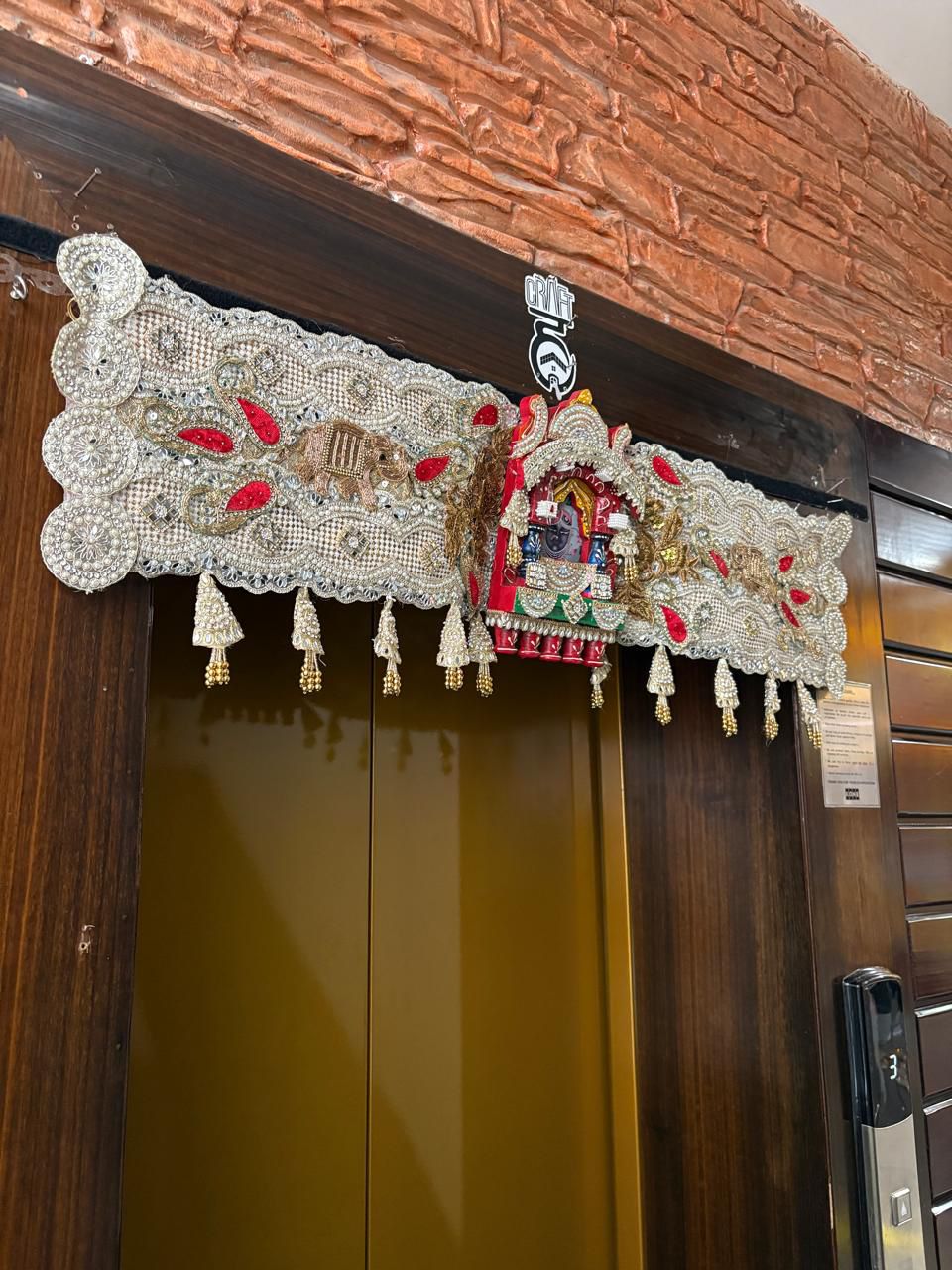  TRADITIONAL DECORATIVE TORAN