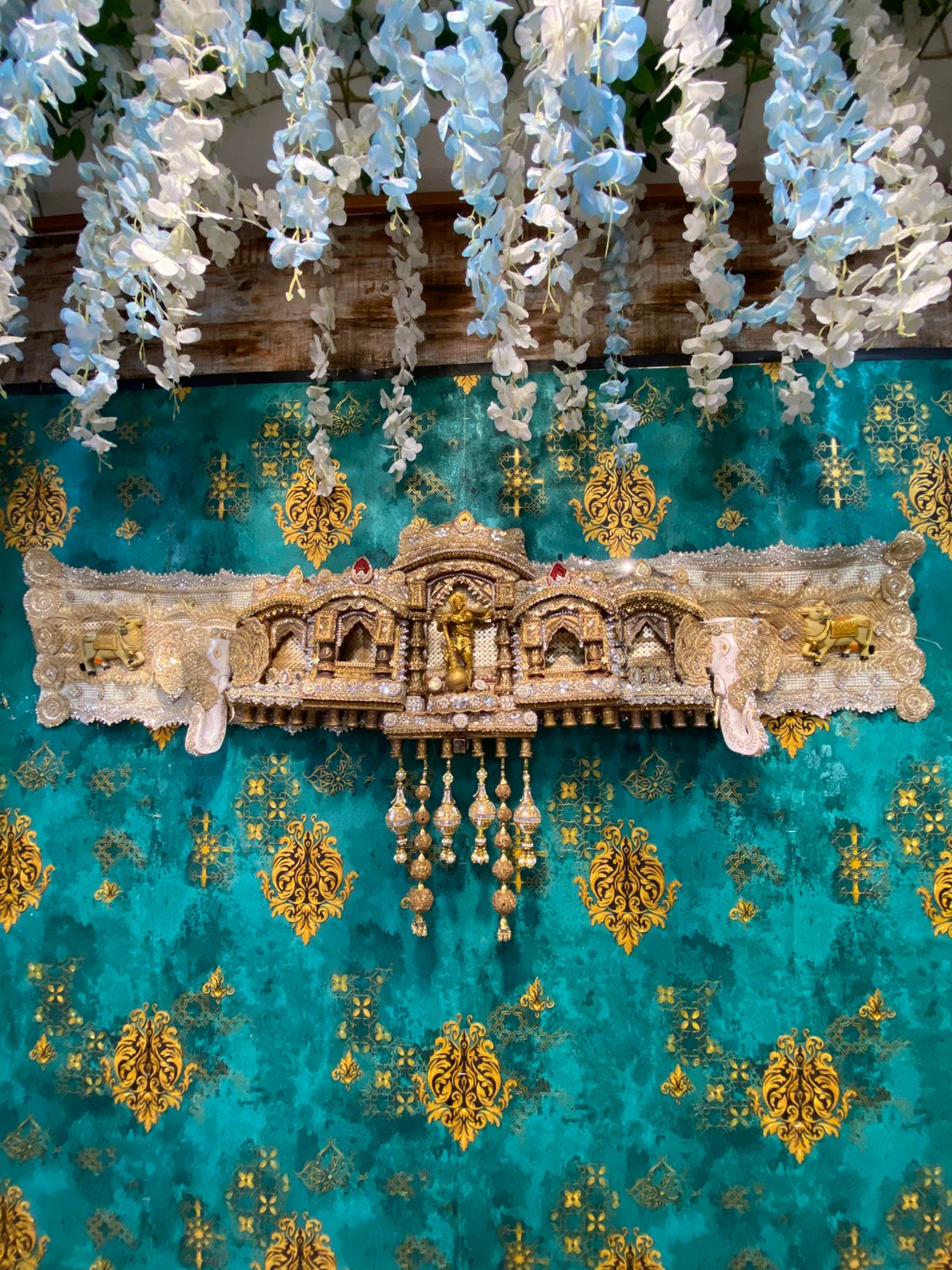 DECORATIVE WOODEN TEMPLE DOOR TORAN