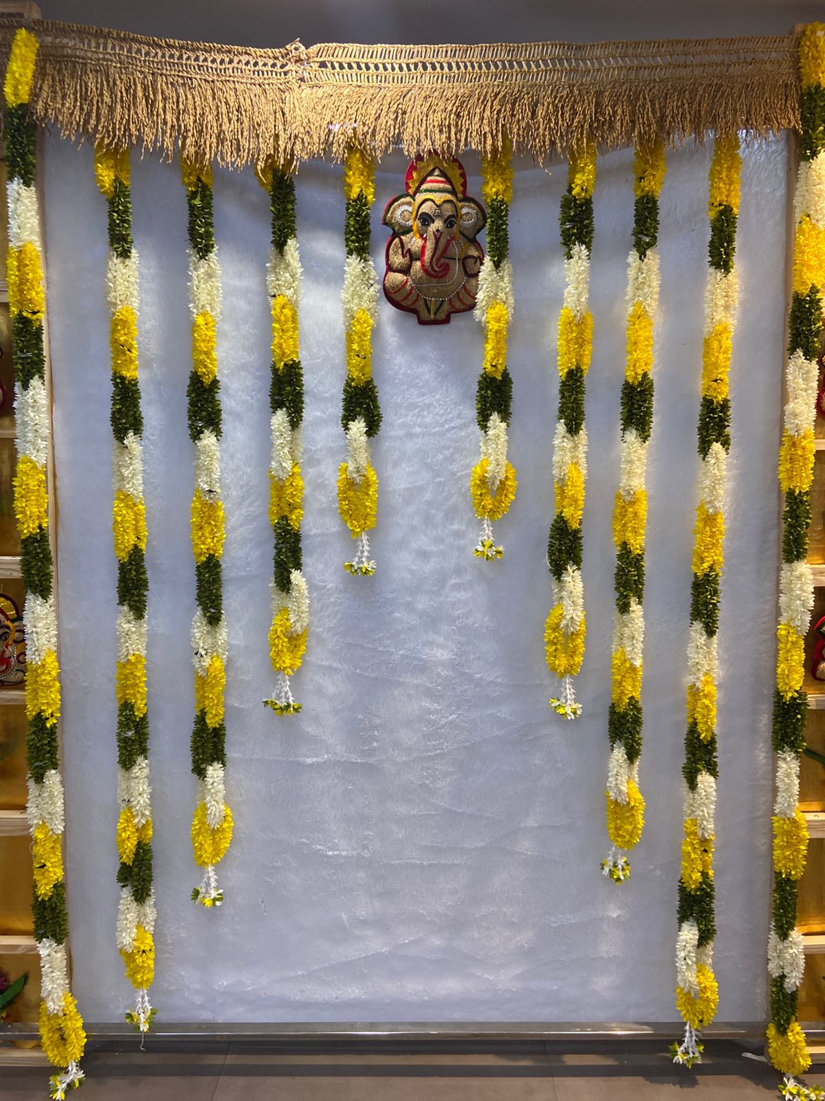 Traditional Flower Garland Backdrop (full set)