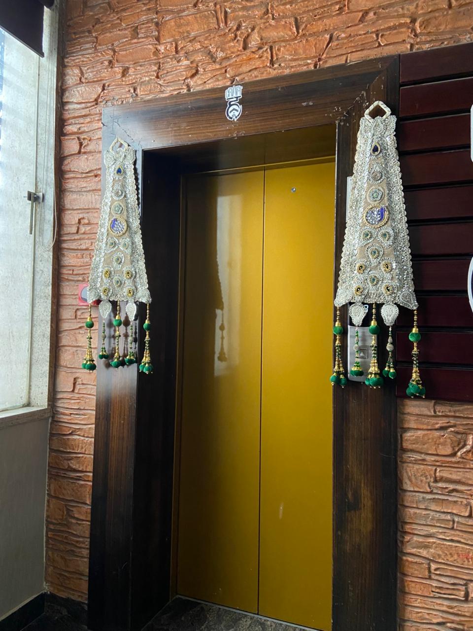 cone hanging (pair)