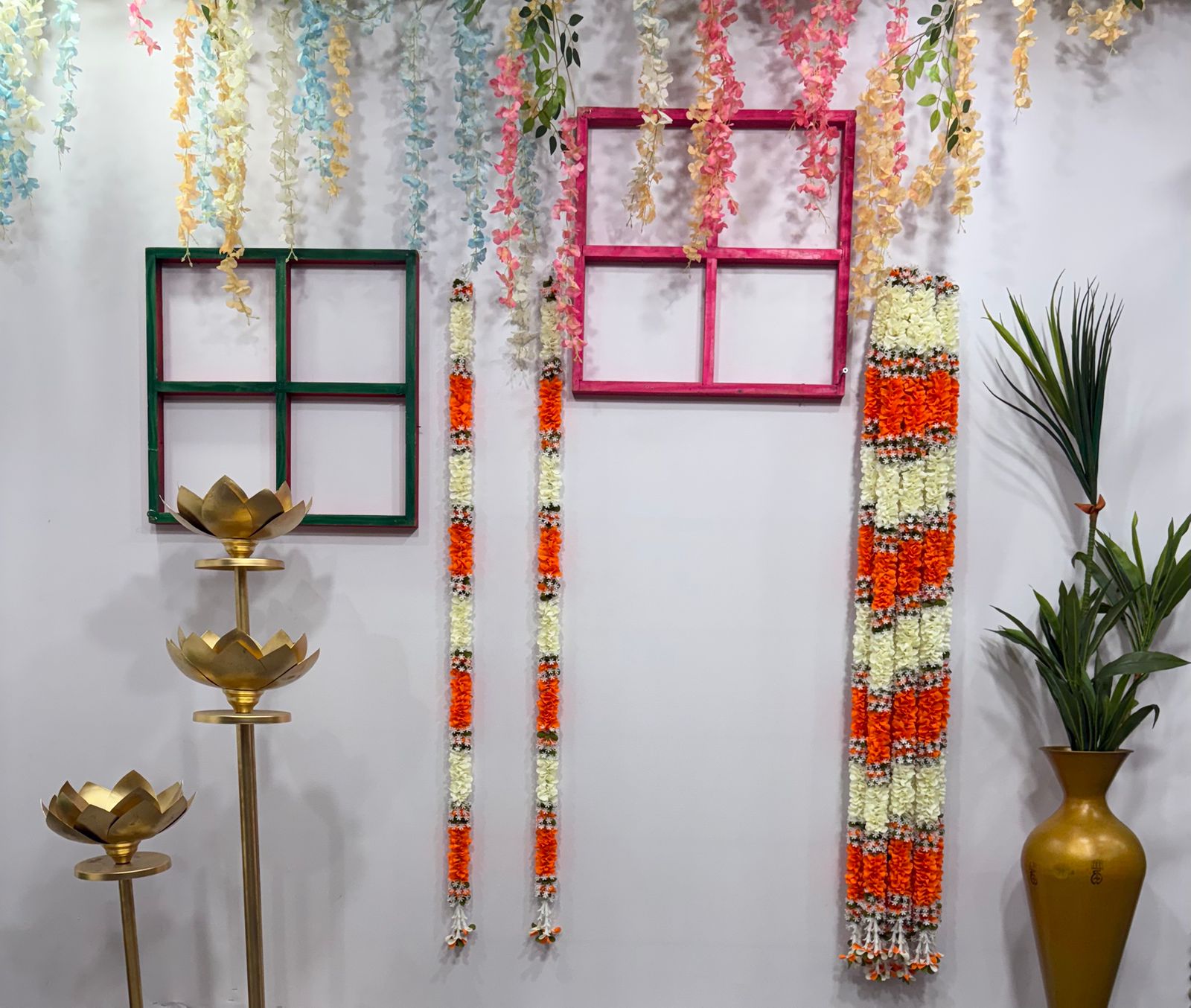 DECORATIVE FLORAL GARLAND(pair)