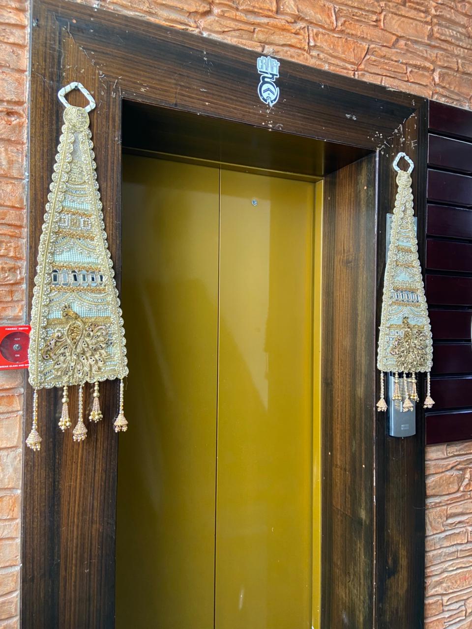 cone hanging (pair)