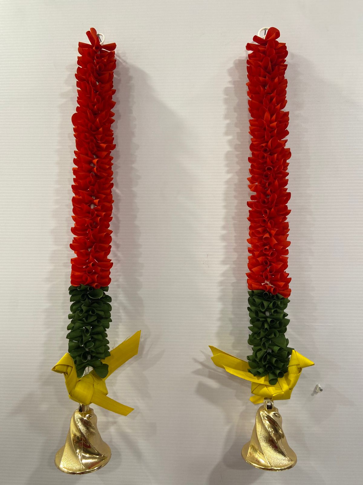 PARROT BELL HANGING (PACK OF 10)