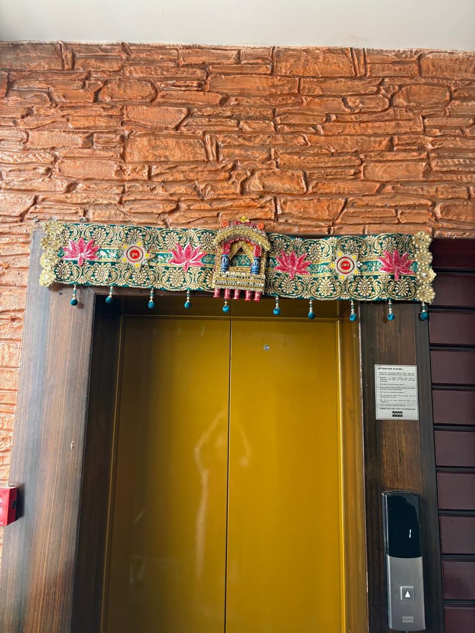 Decorative Door Toran