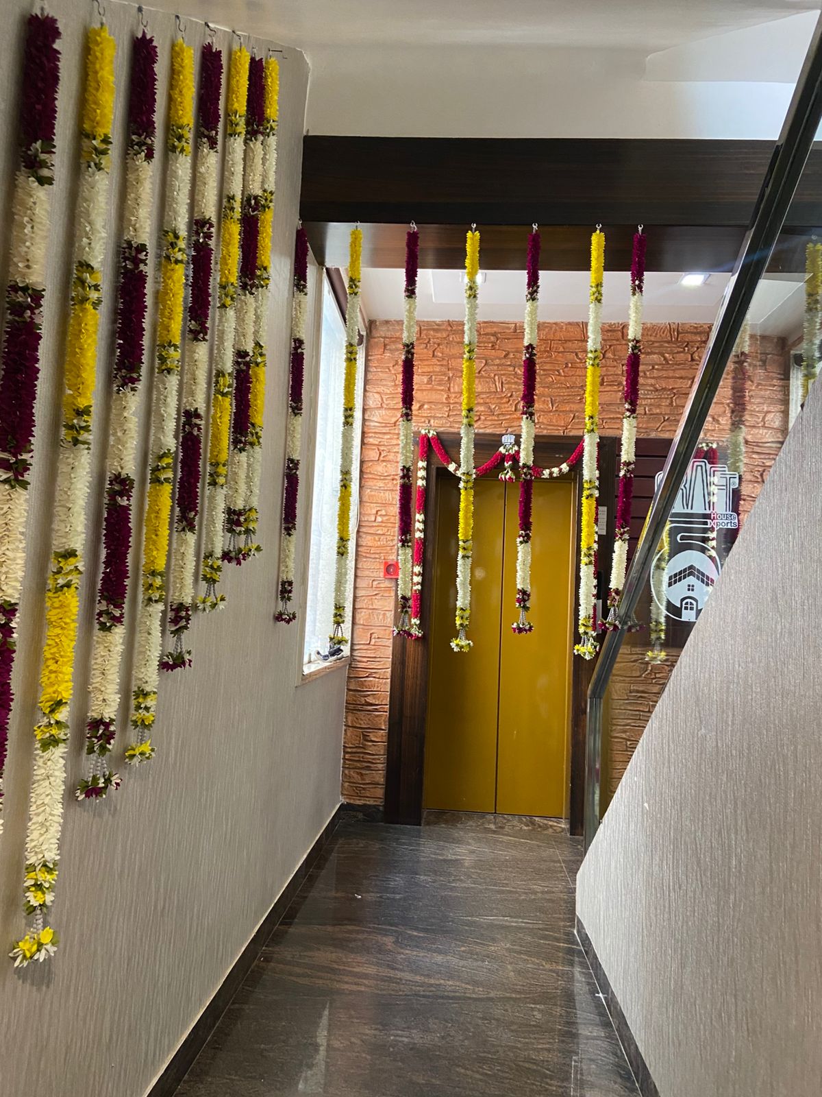 Fabric Garland  door set