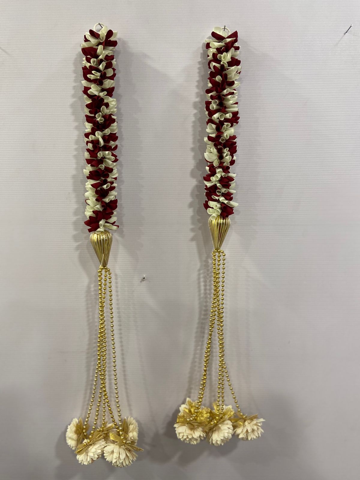 FLOWERS GARLAND (PACK OF 6)
