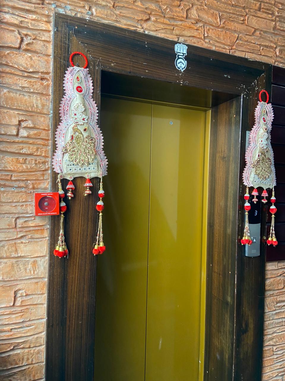 cone hanging (pair)