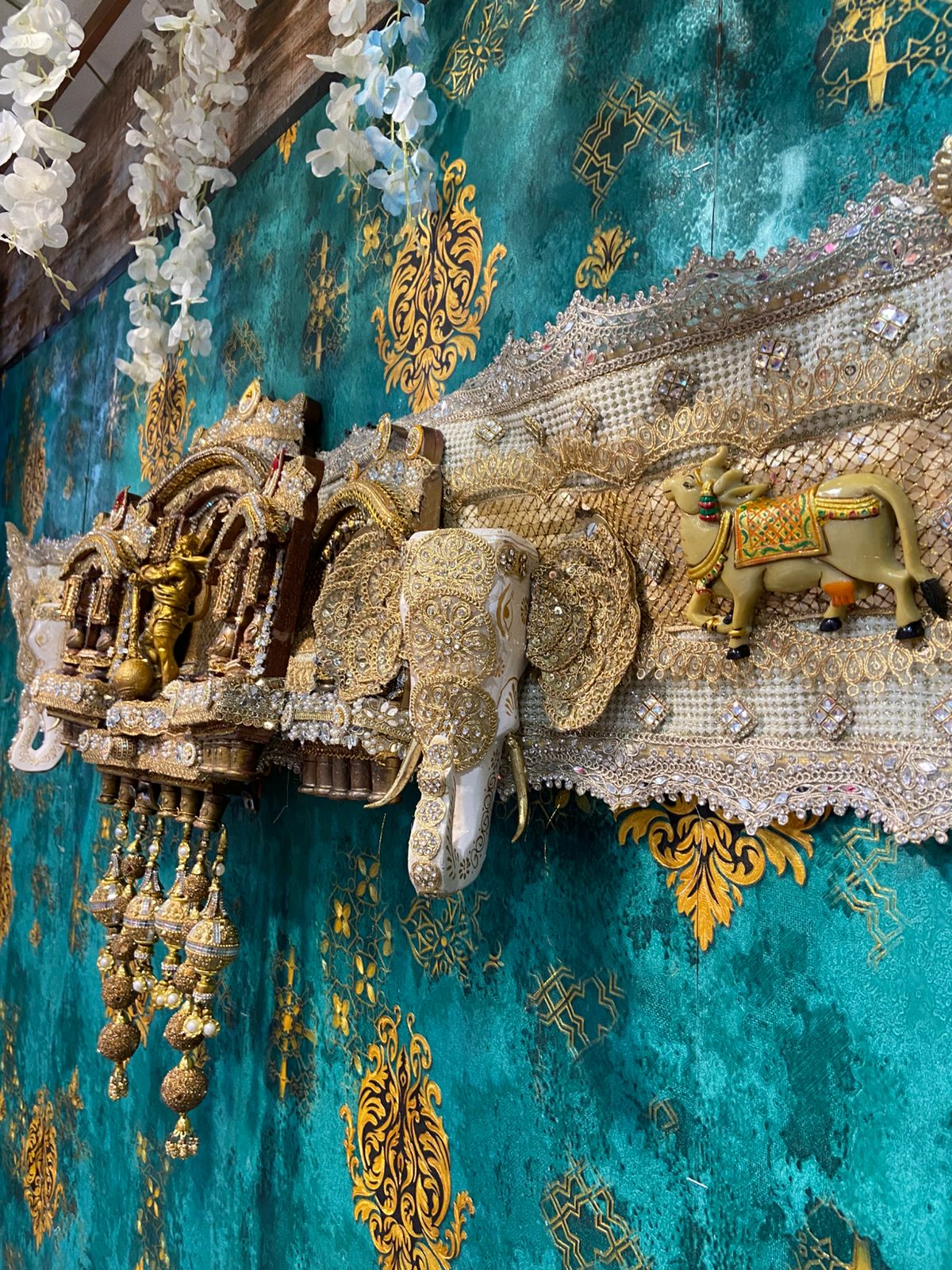 DECORATIVE WOODEN TEMPLE DOOR TORAN