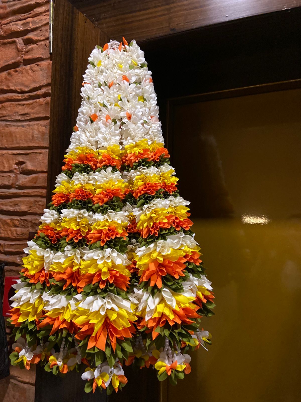 CONE SHAPE FABRIC GARLAND