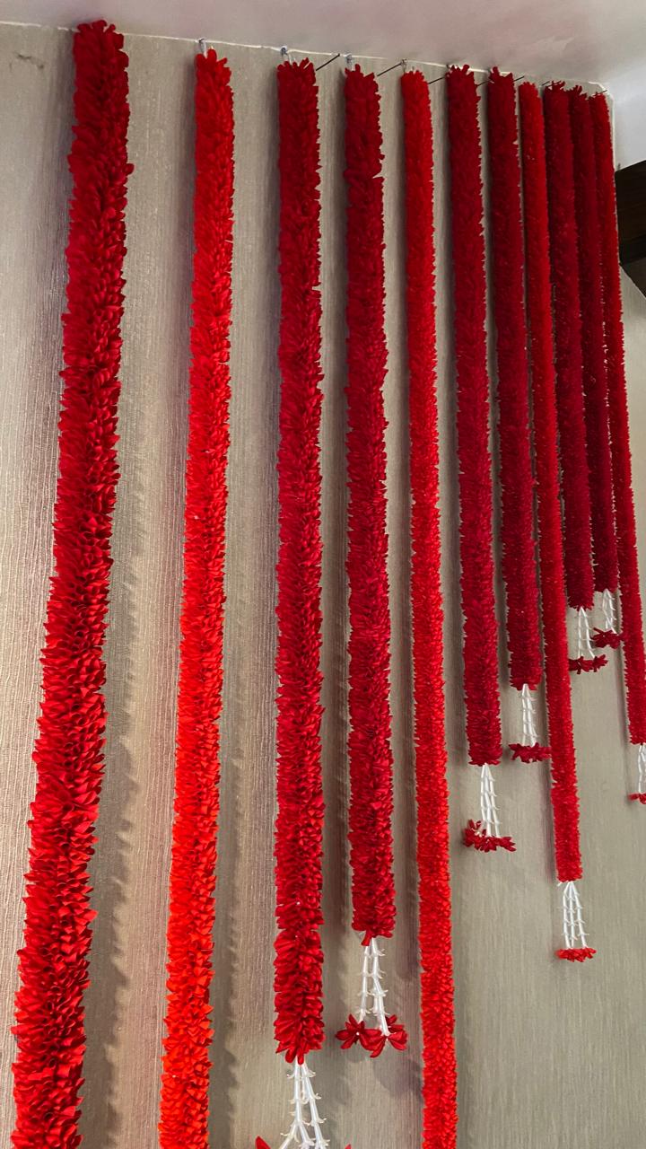 RED FABRIC GARLAND STRING 
