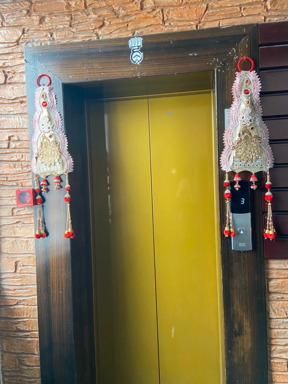 cone hanging (pair)