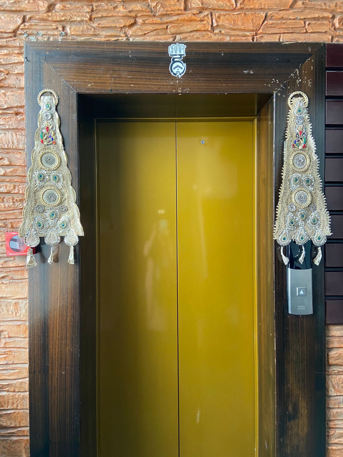 cone hanging (pair)