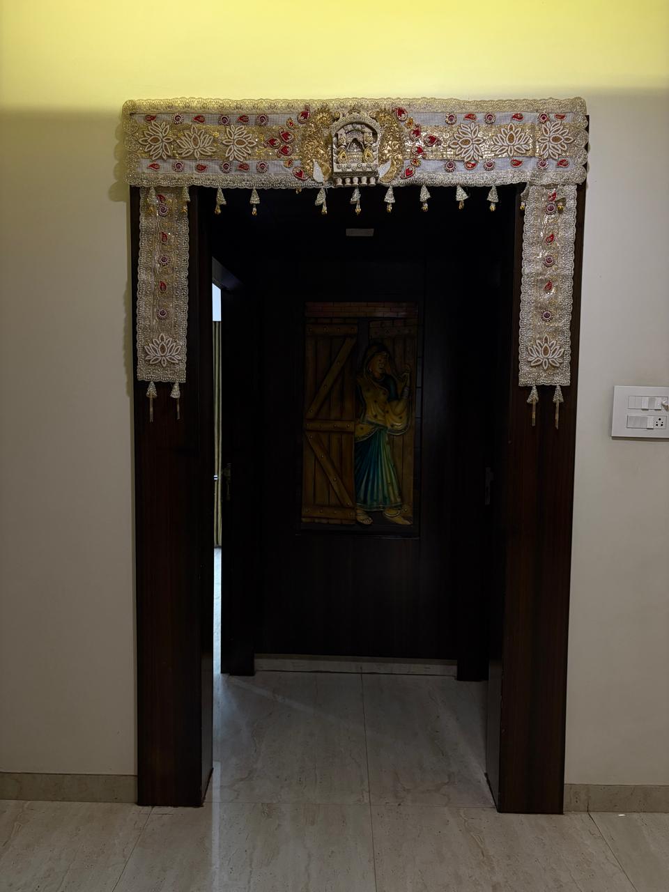 TRADITIONAL EMBROIDERED TORAN