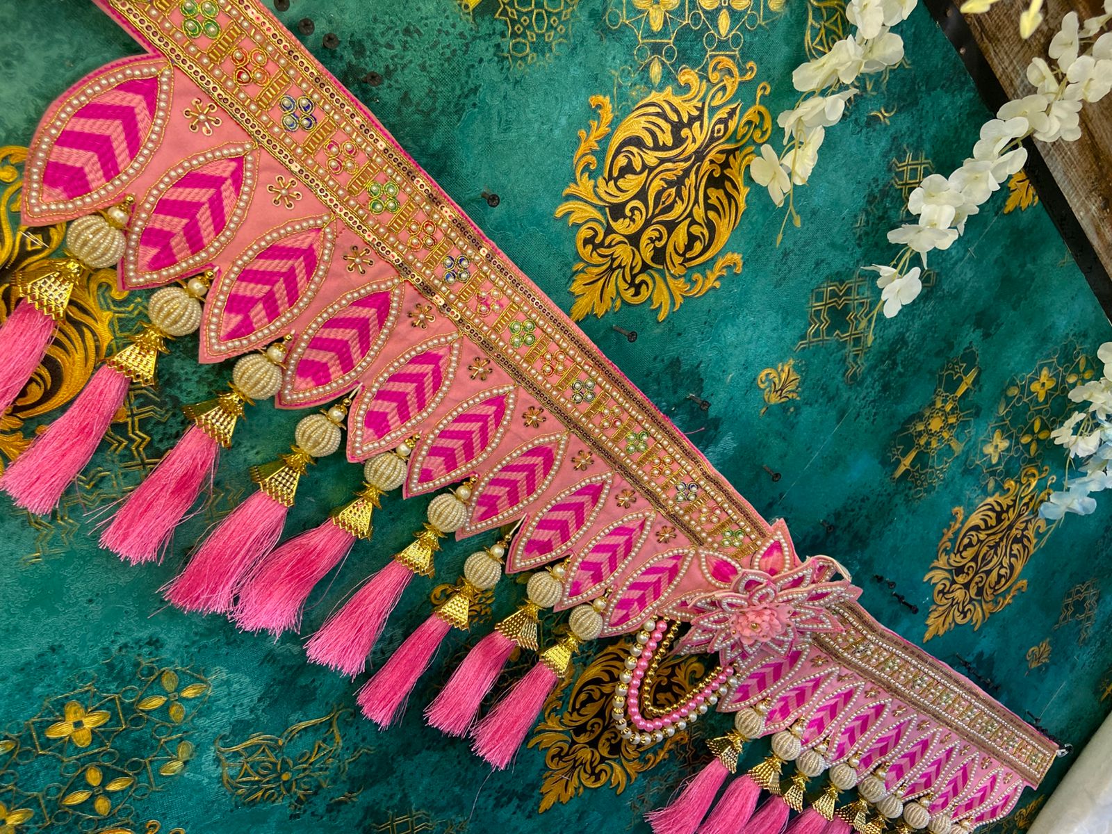 HANDCRAFTED DECORATIVE TORAN