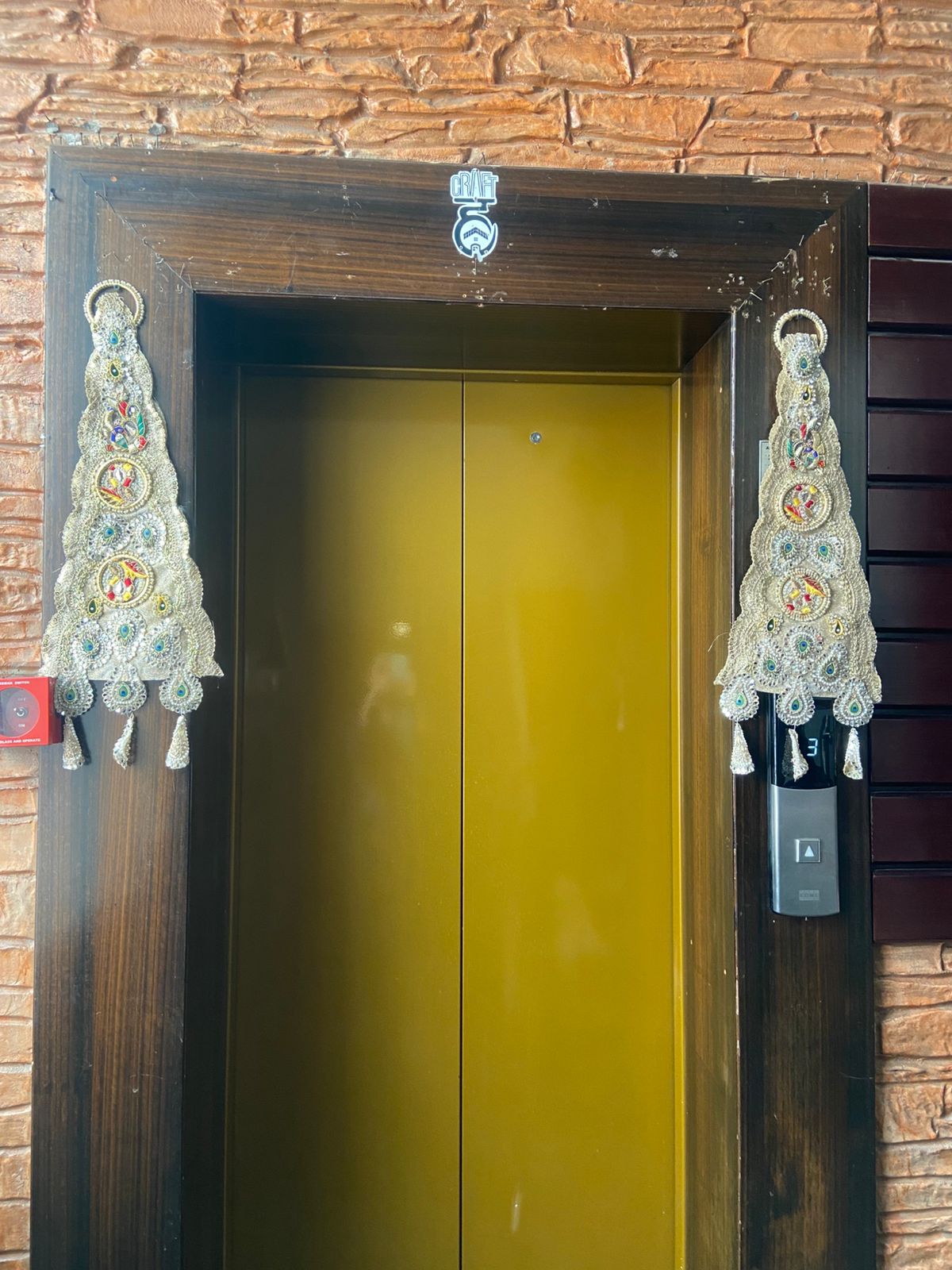 cone hanging (pair)