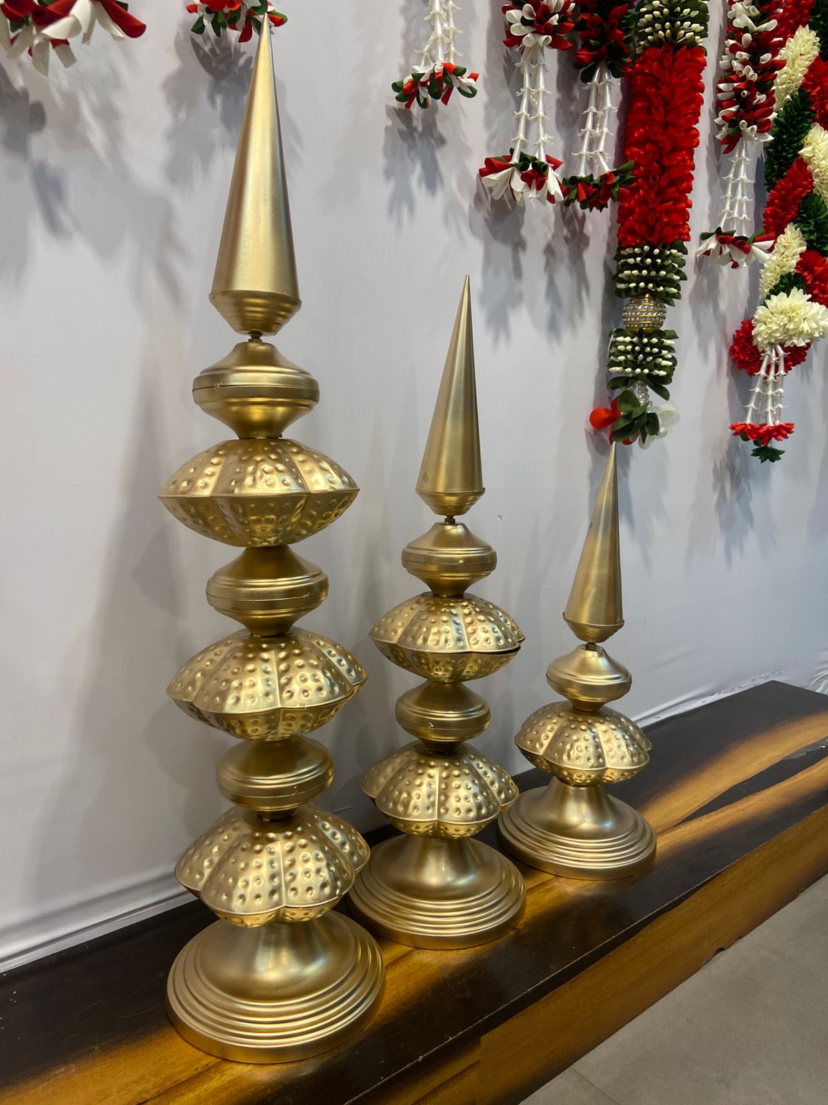 KALASH METAL STAND