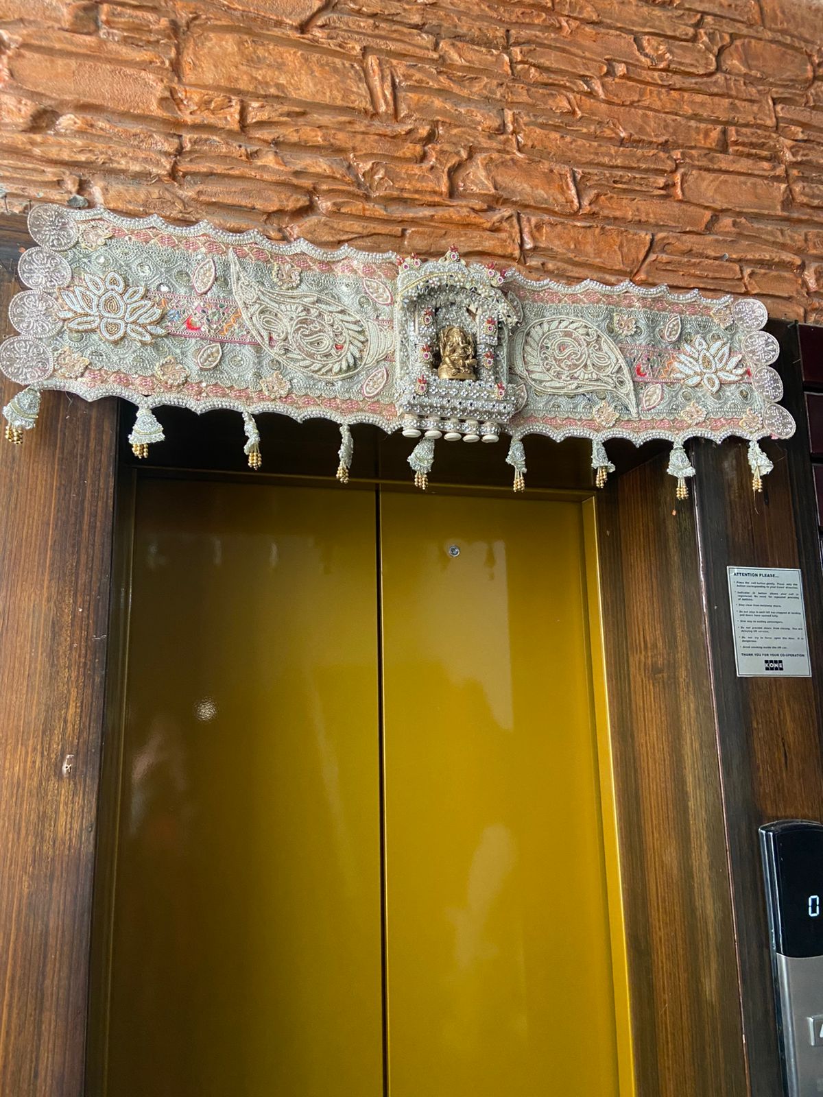 Handcrafted Decorative Toran