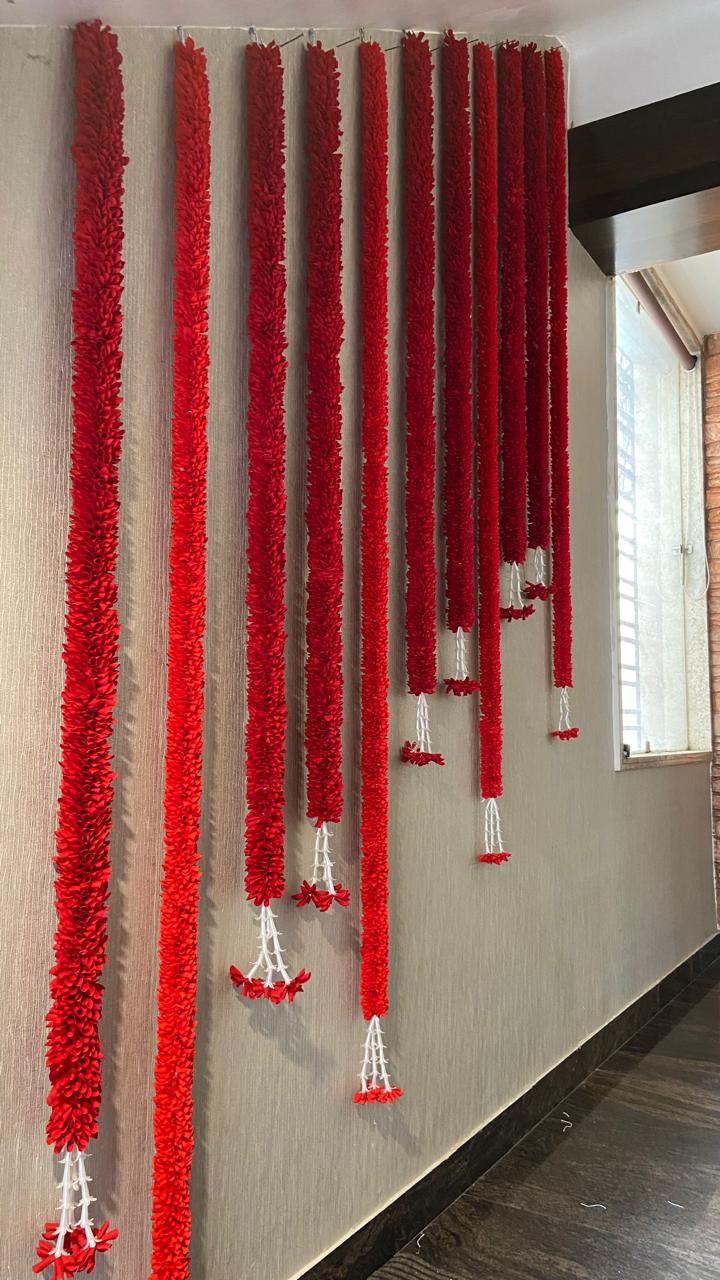 RED FABRIC GARLAND STRING 