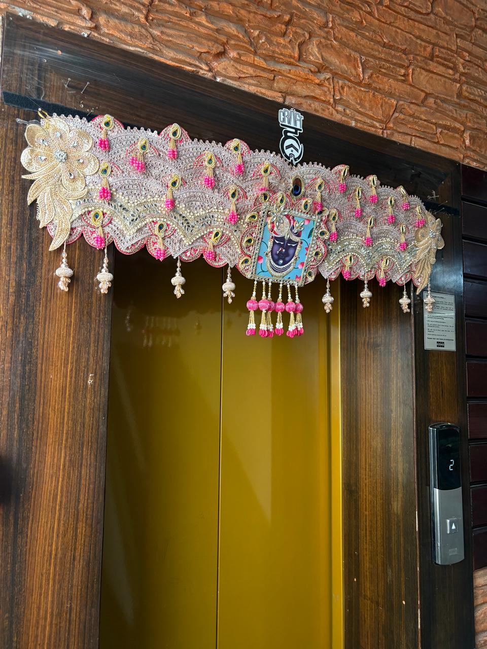 TRADITIONAL DECORATIVE TORAN