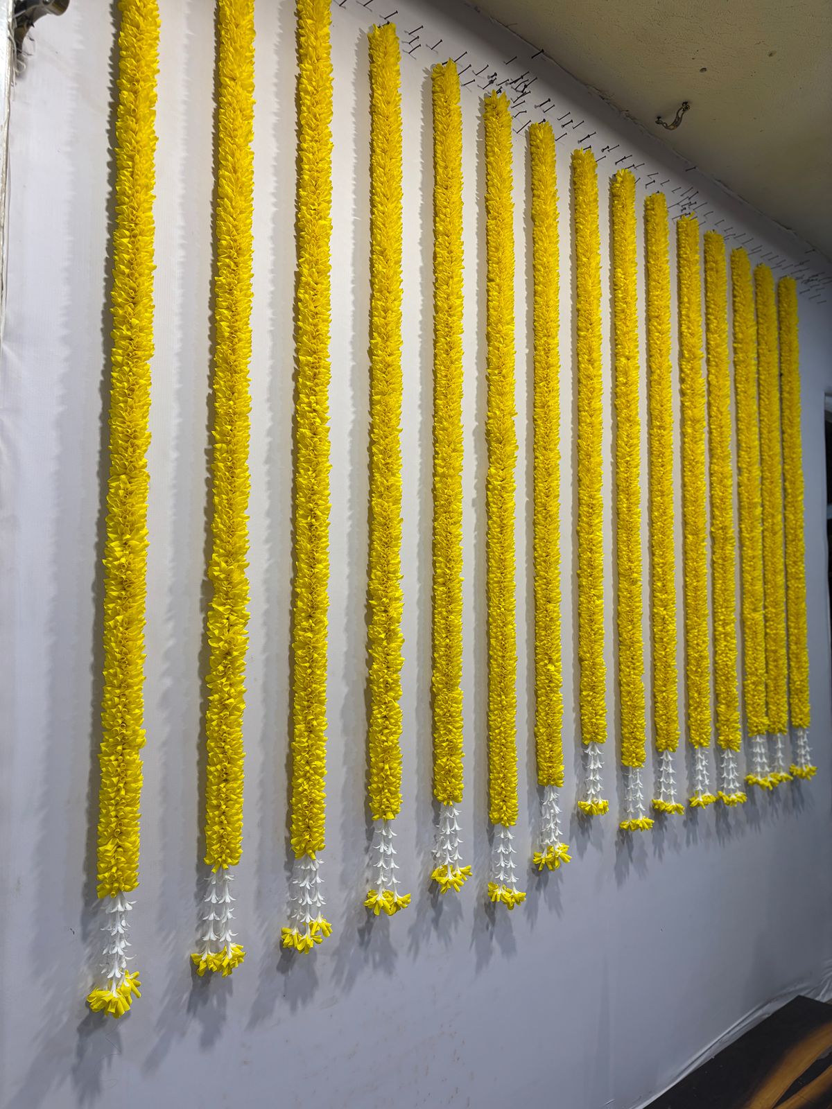 FABRIC GARLAND (PACK OF 5)