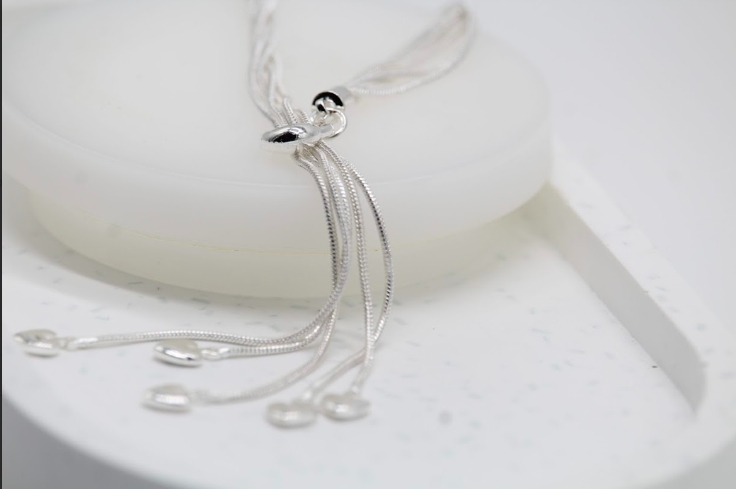 Pulsera de plata elegante