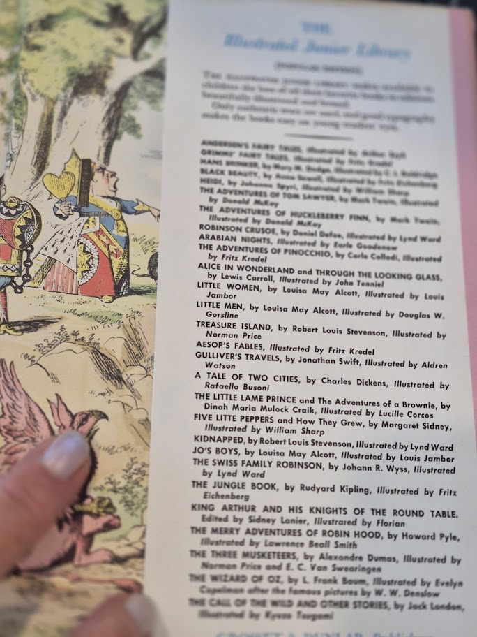 Alice in Wonderland & Through The Looking Glass Illustrated Junior Library