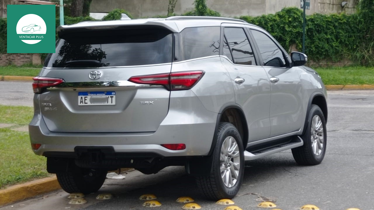 TOYOTA SW4 2.8D, SRX 4x4 AUT.