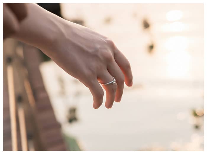 The His Hug & Her Hug Silver Couple Rings Set