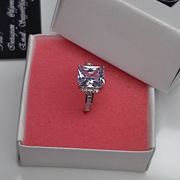 The Nelda Sia Silver Ring