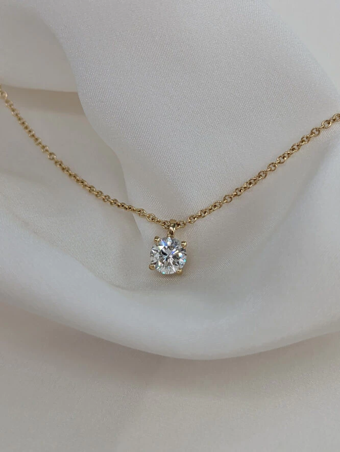 The Leonie Rose Golden Necklace 