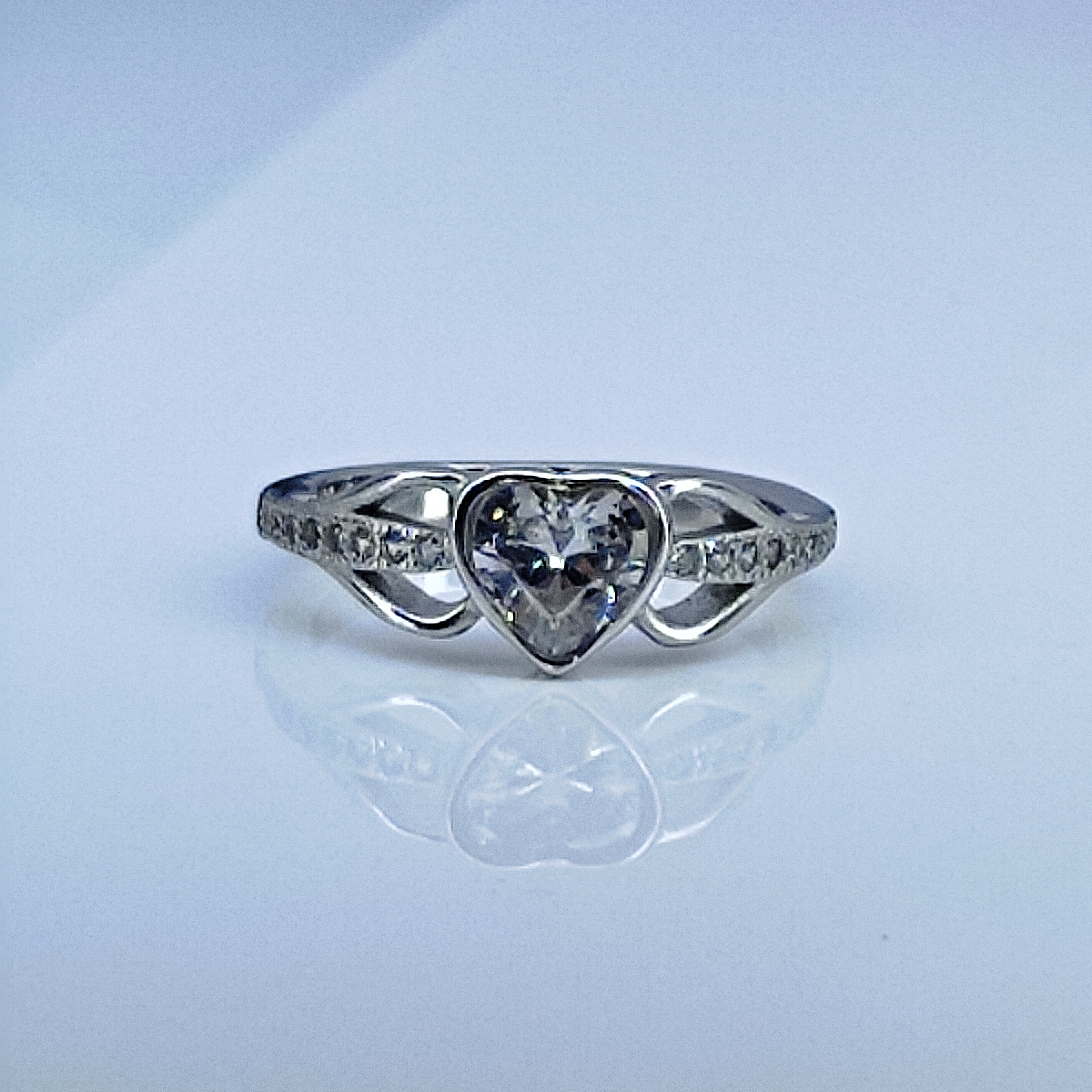 The Sia Heart Ring 