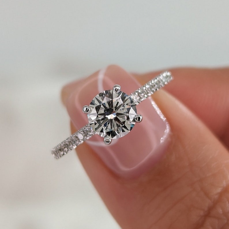 The Leonie Silver Ring 
