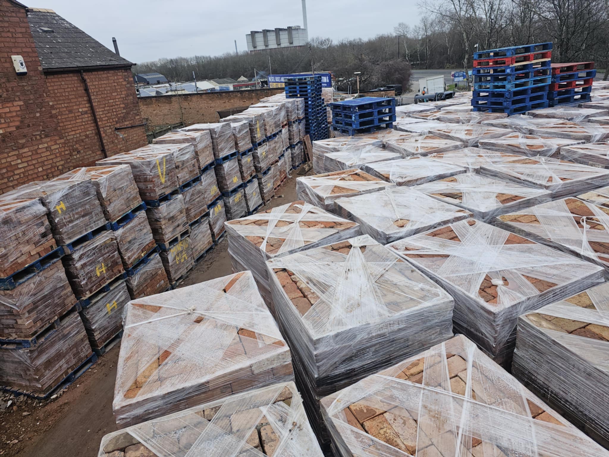Reclaimed Bricks in Canterbury from 65p Each (Cheapest in UK) – Nationwide Delivery Available