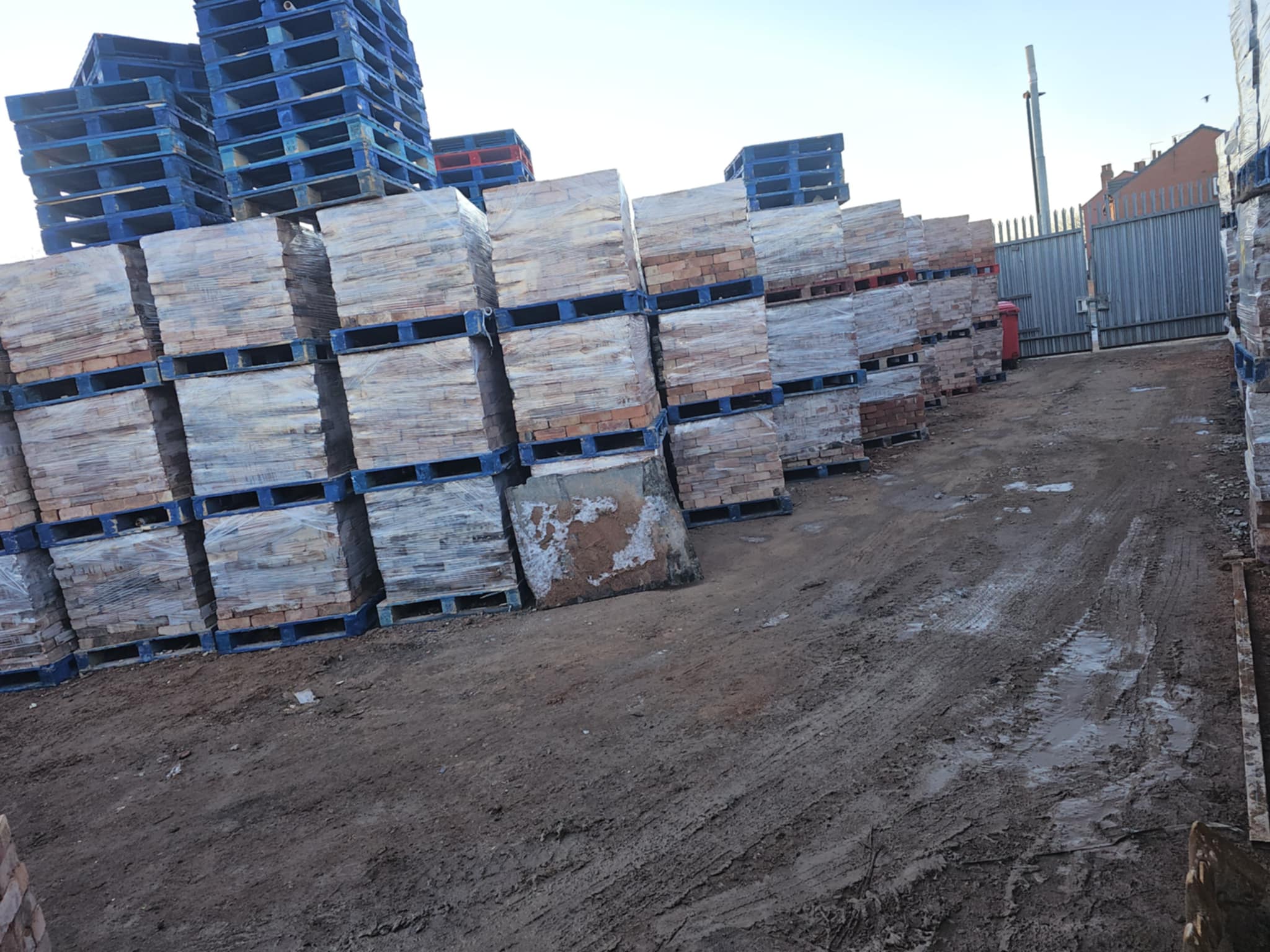 Reclaimed Bricks in Carlisle from 65p Each (Cheapest in UK) – Nationwide Delivery Available