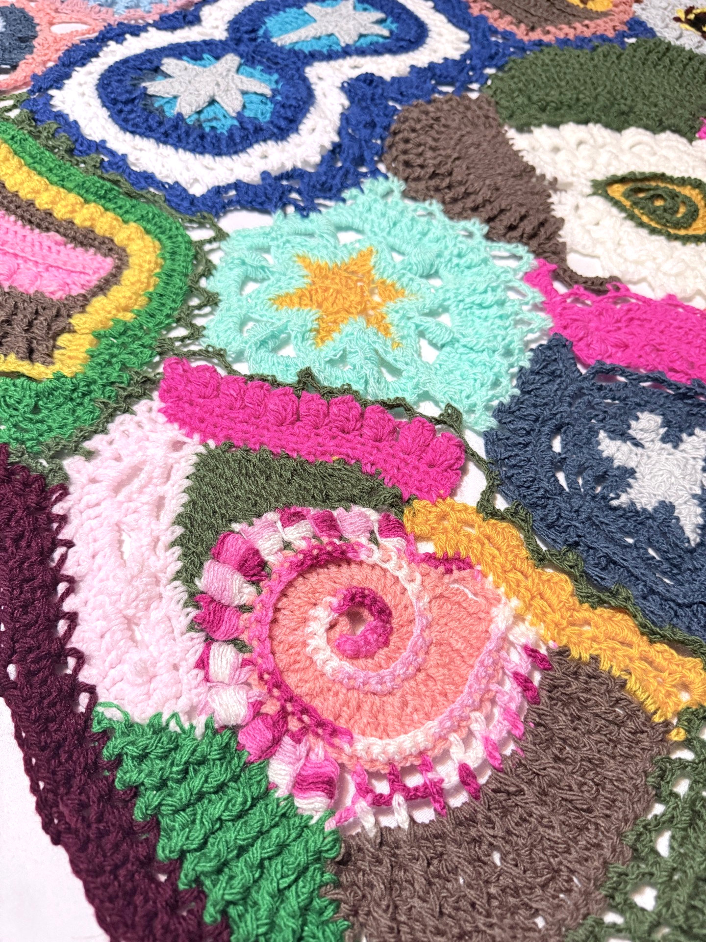 Handmade Patchwork Crochet Throw ( 40 x 53)