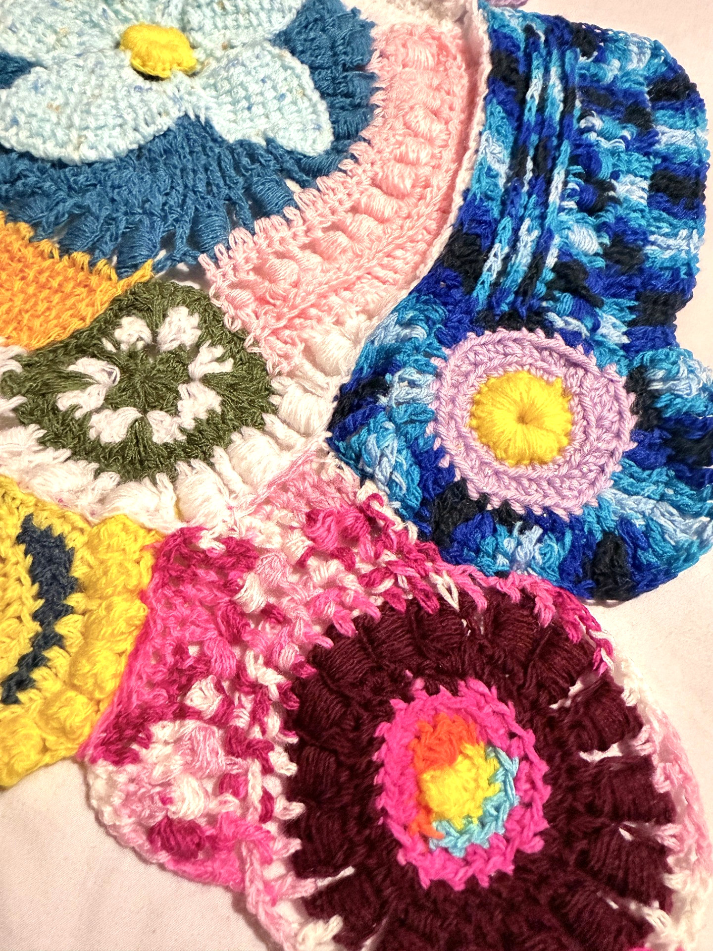 Handmade Crochet Artwork ( 22 x 22 )