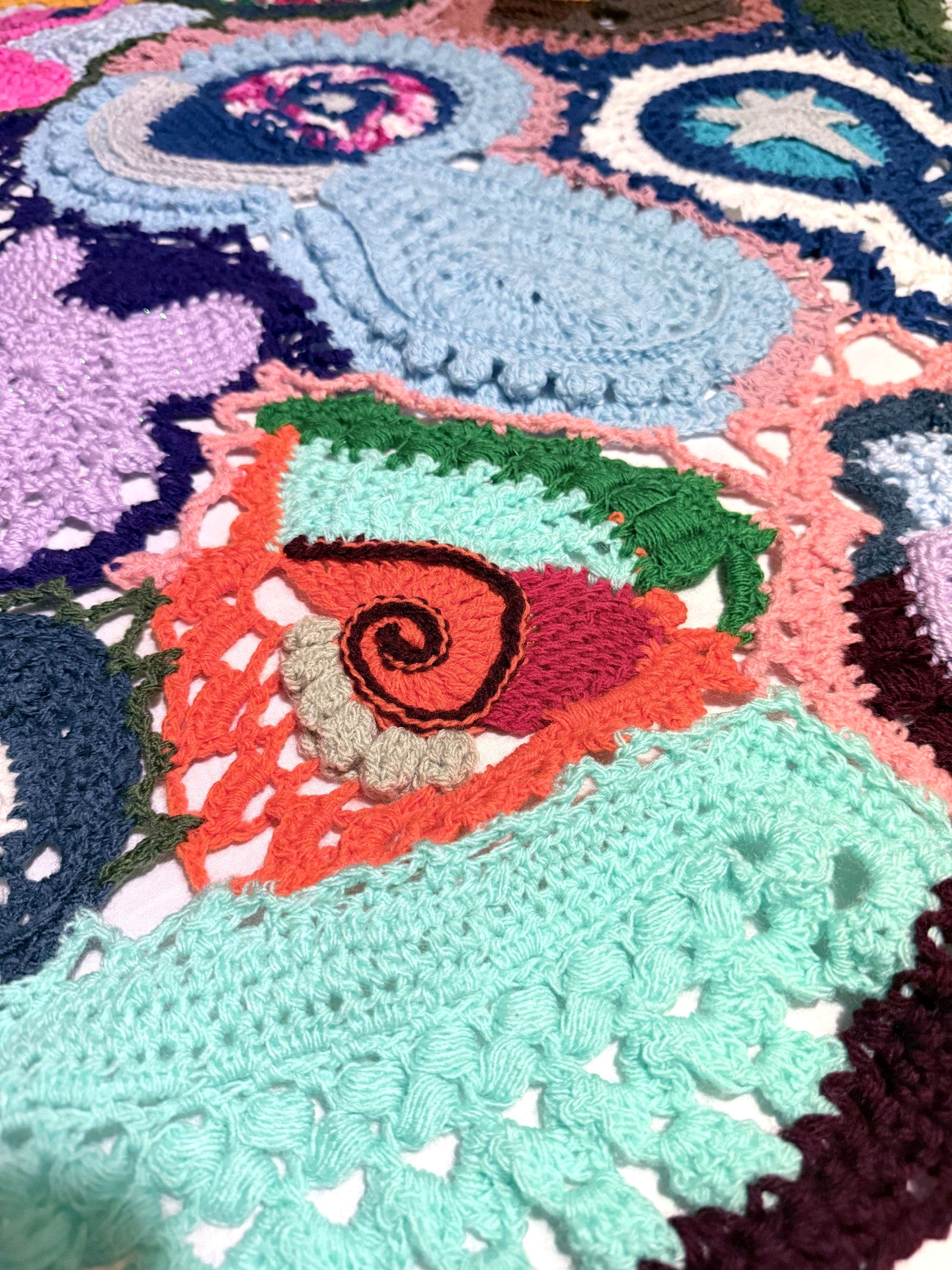 Handmade Patchwork Crochet Throw ( 40 x 53)