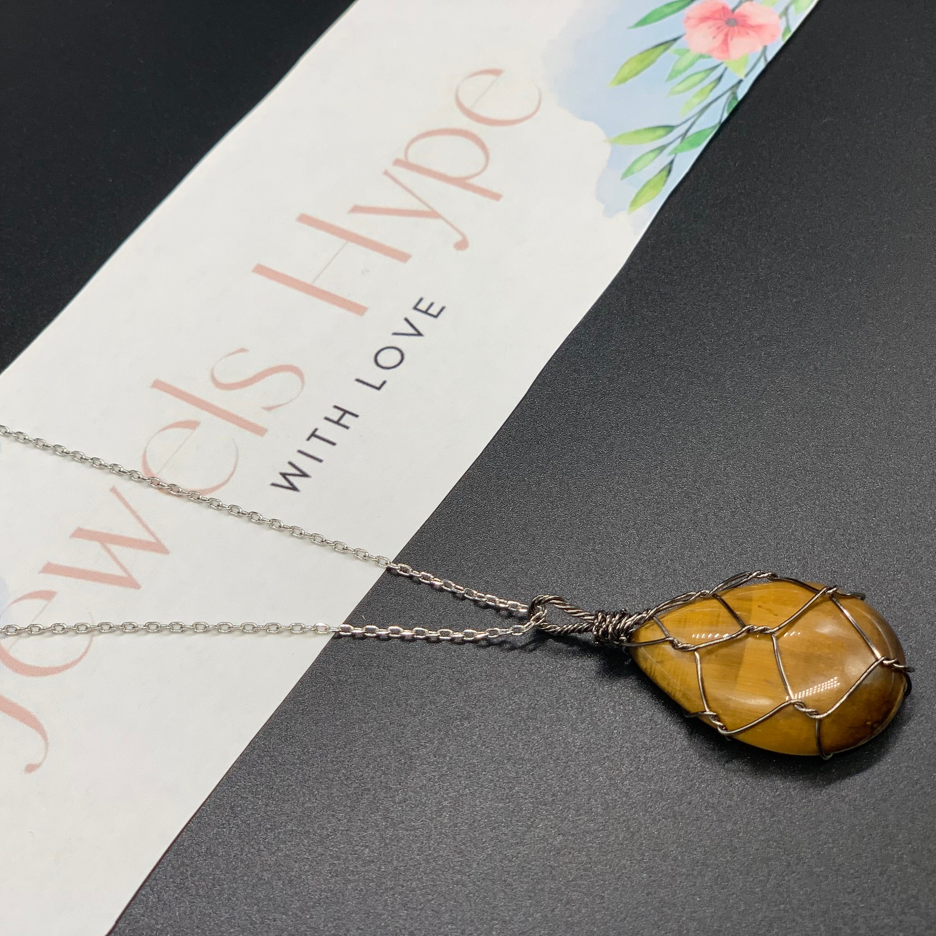 Natural Crystal And Healing Stones Necklace