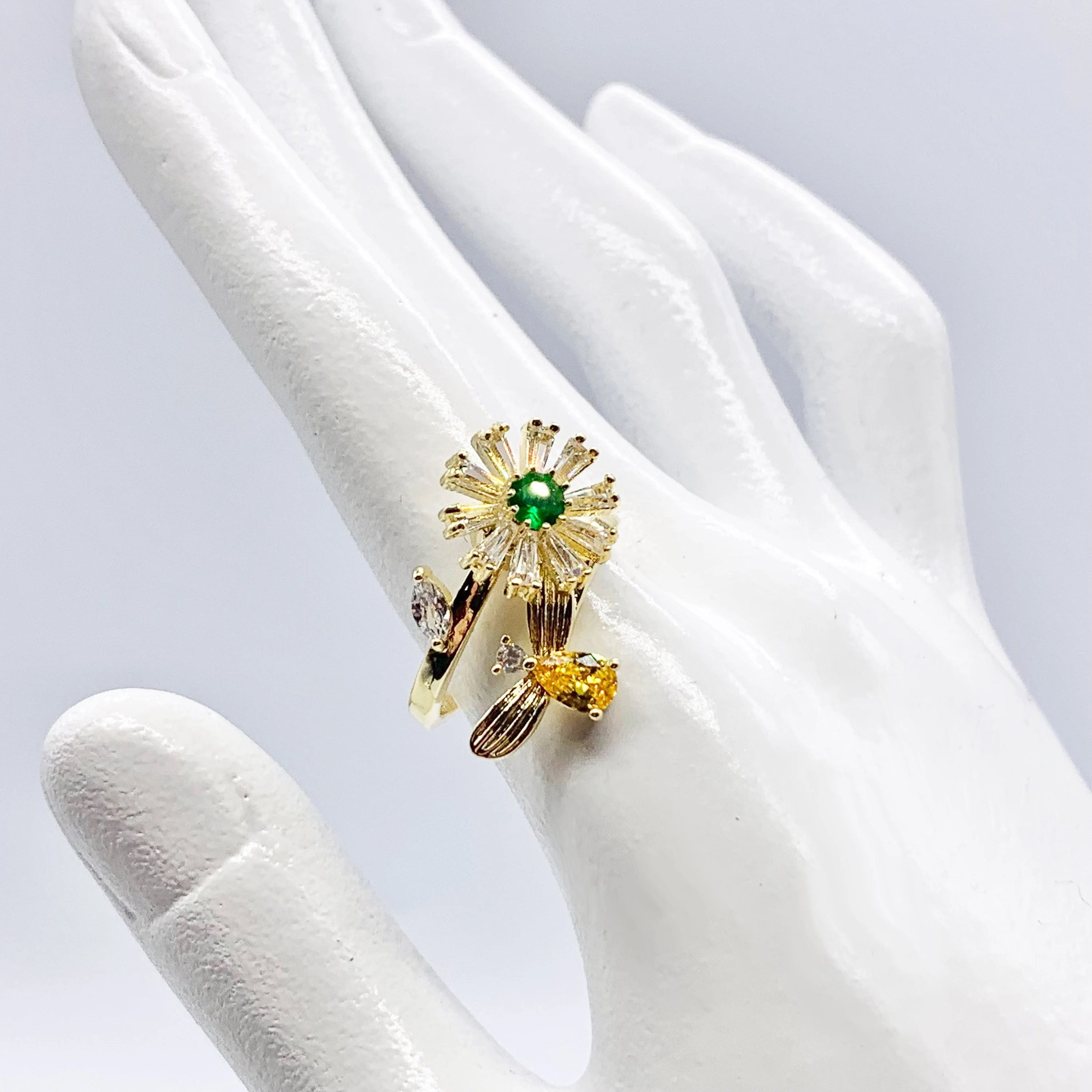 The Gold Bee( green/clear) | planet | flower Spinner Fidget Ring