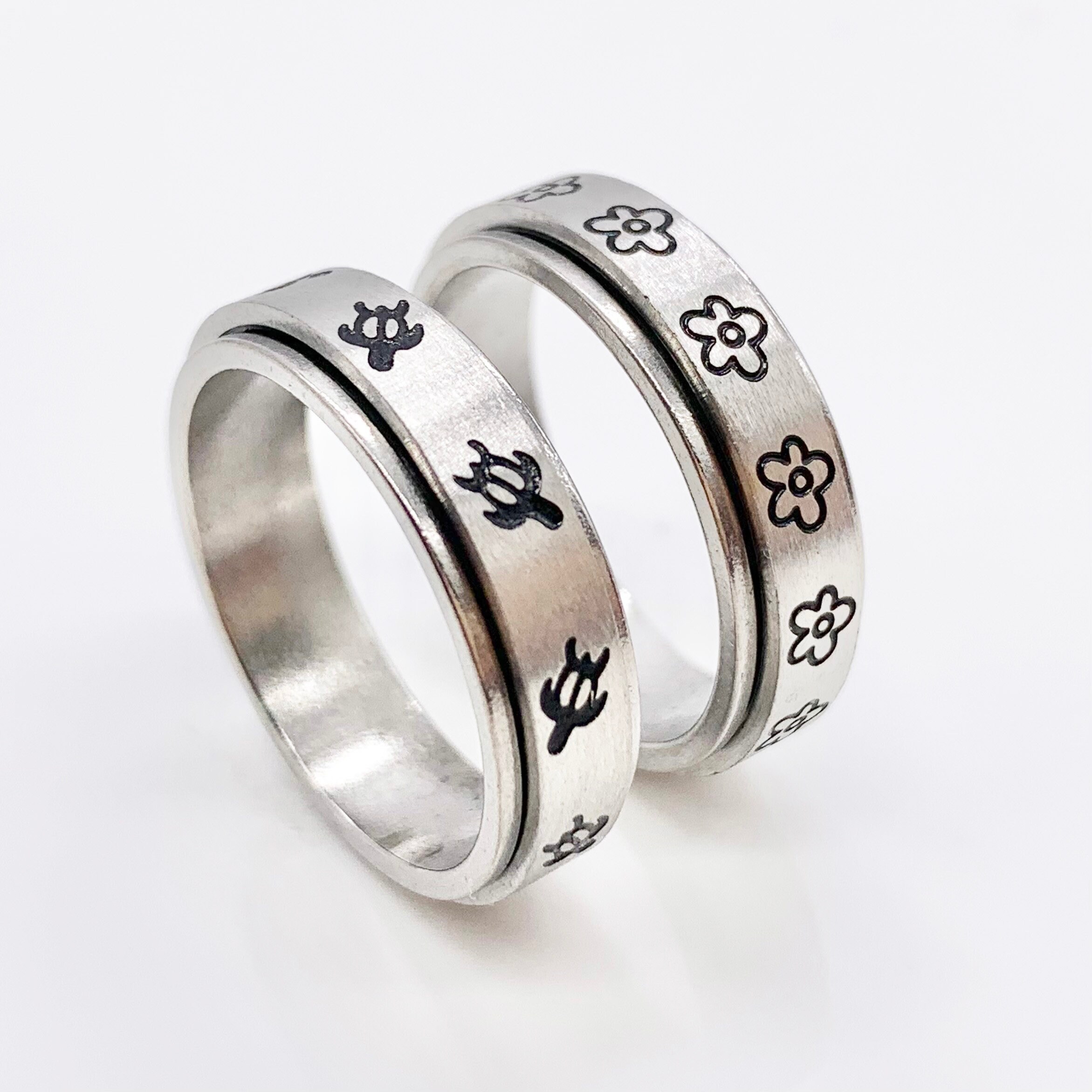 Turtles & Flowers Dainty Fidget Ring