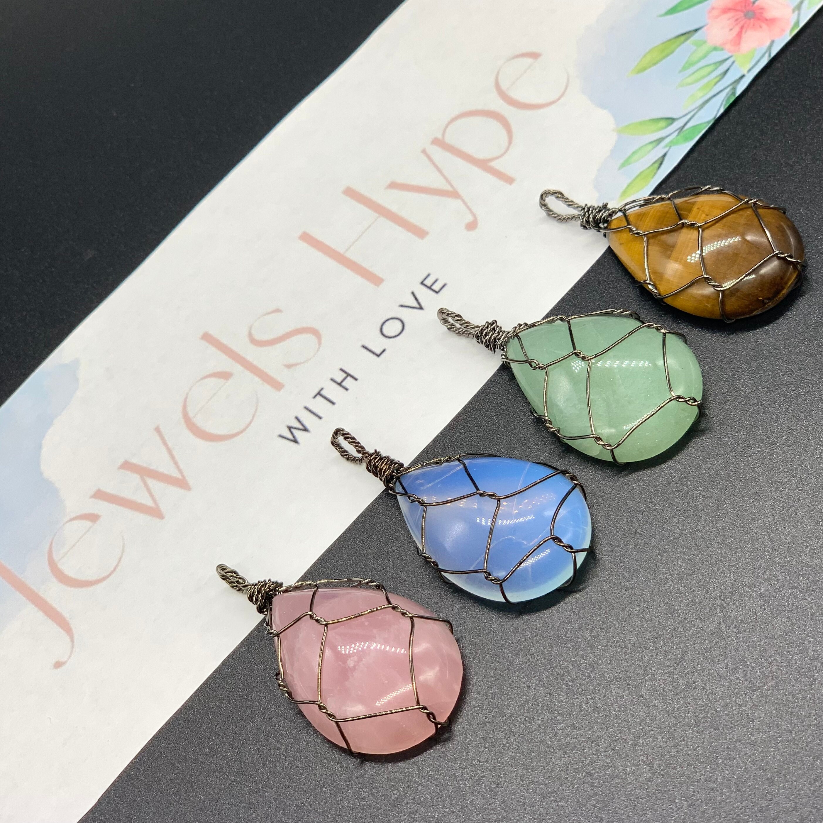 Natural Crystal And Healing Stones Necklace