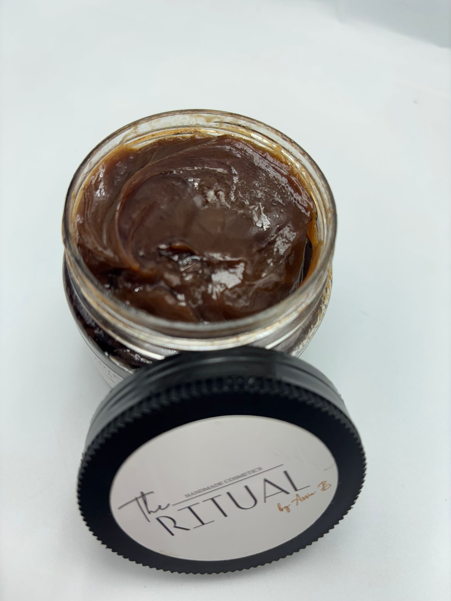 Savon noir à l'huile essentielle d'eucalyptus