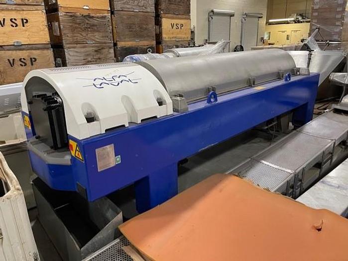 Alfa Laval Centrifugal Extractor - Horizontal Axis Type UNVX X37