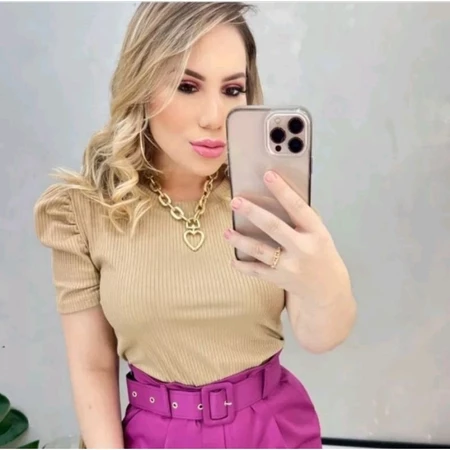 Blusa Feminina Manga Princesa em Malha Canelada com Elastano