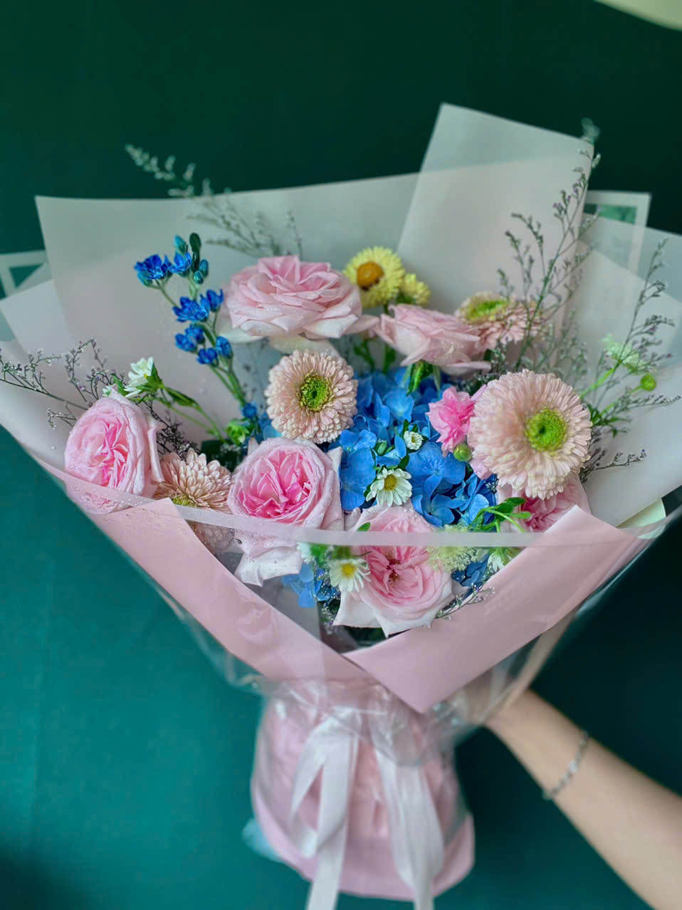 Bó cẩm tú cầu xanh dương