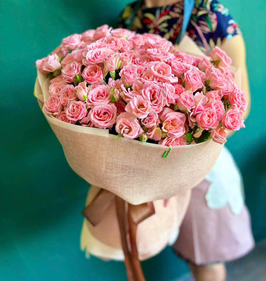 Bó hoa hồng chùm tròn