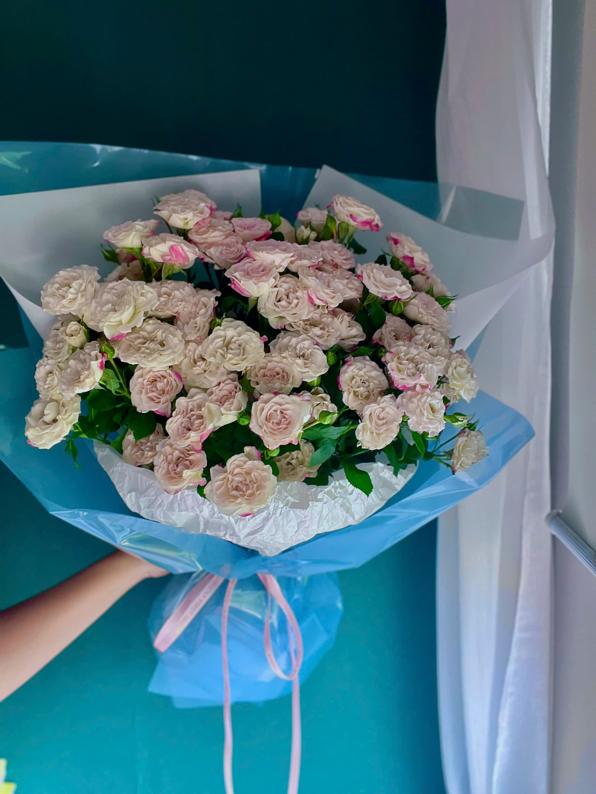 Bó hoa hồng pastel